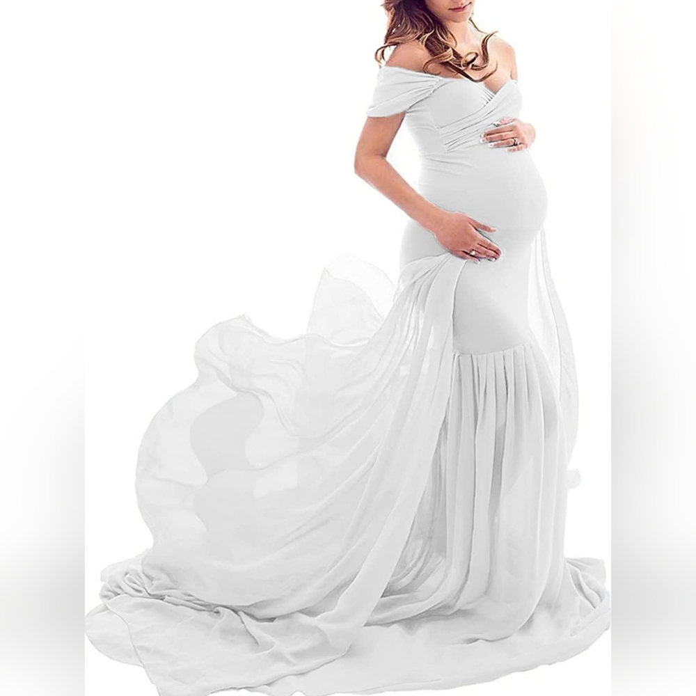 Maternity gown